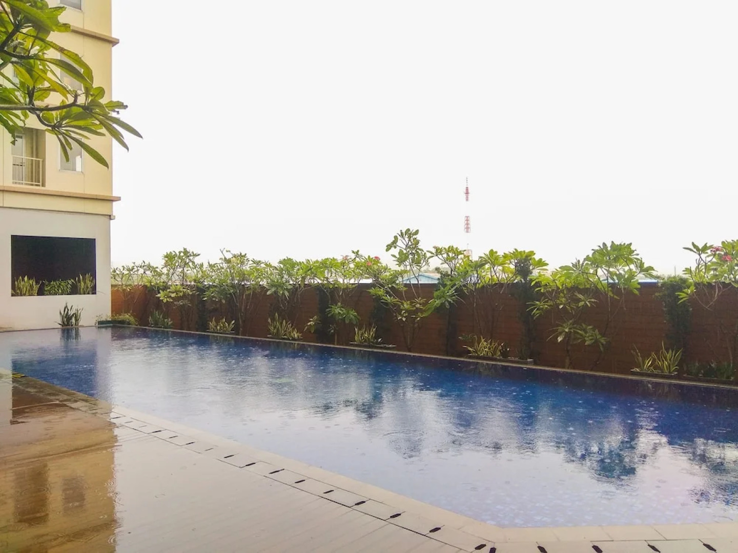 Minimalist Tamansari Mahogany Studio Apartment with City View