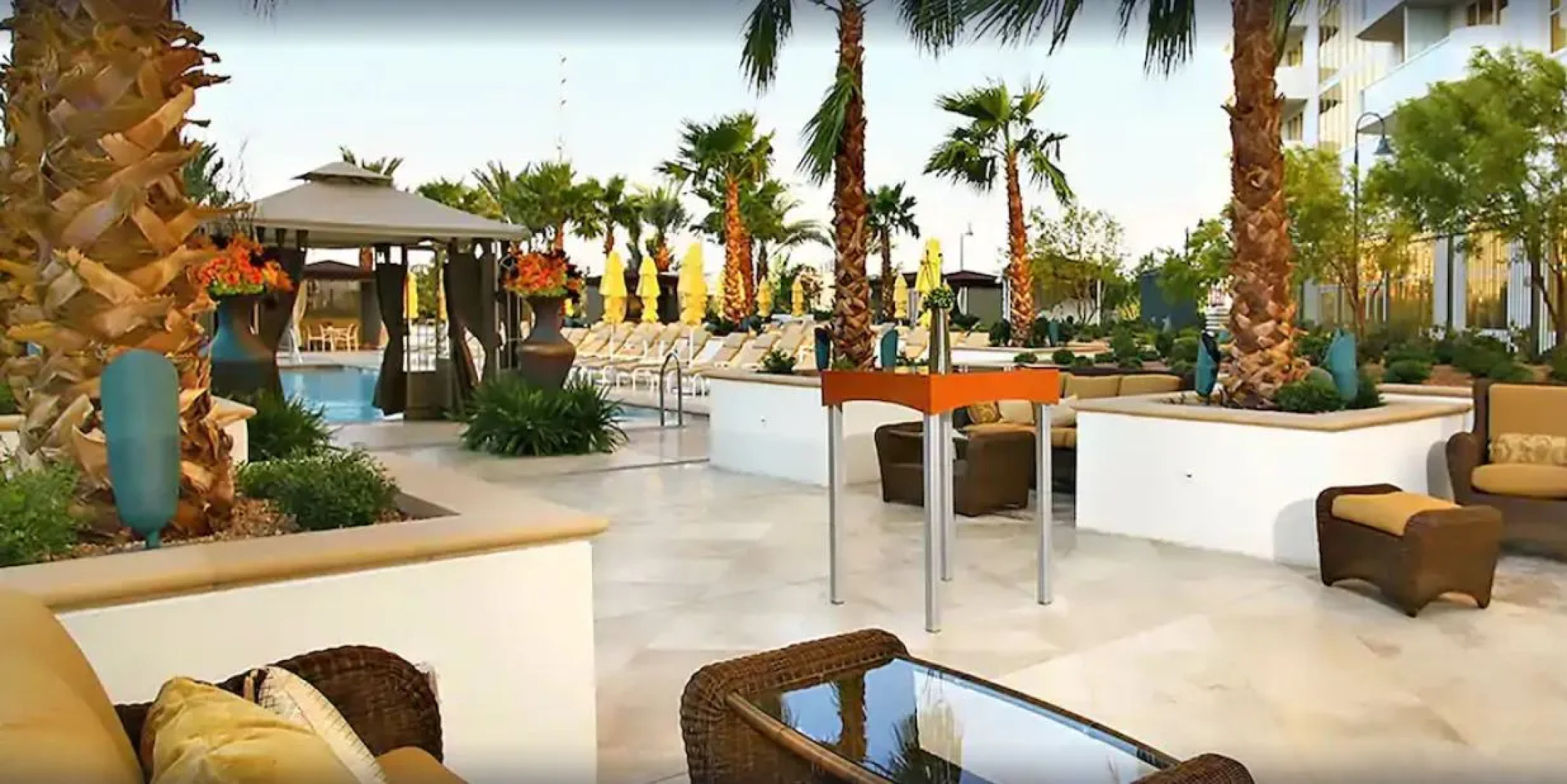 Signature Suites Collection