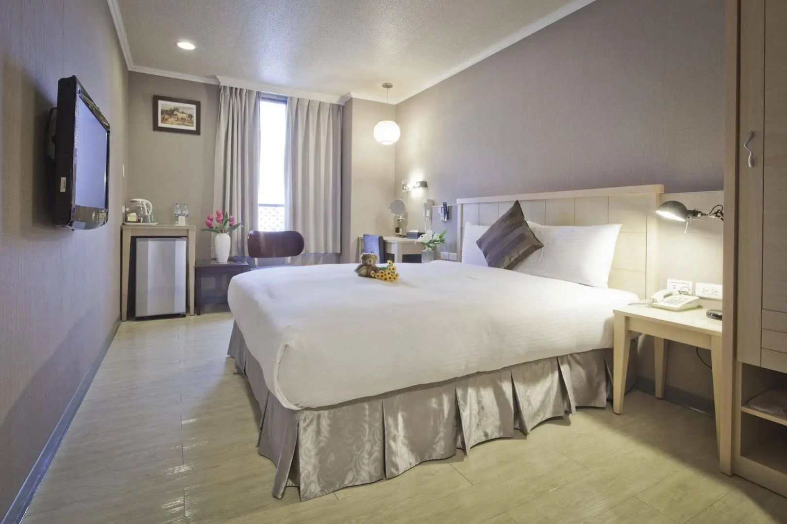 Just Enjoy Business Hotel