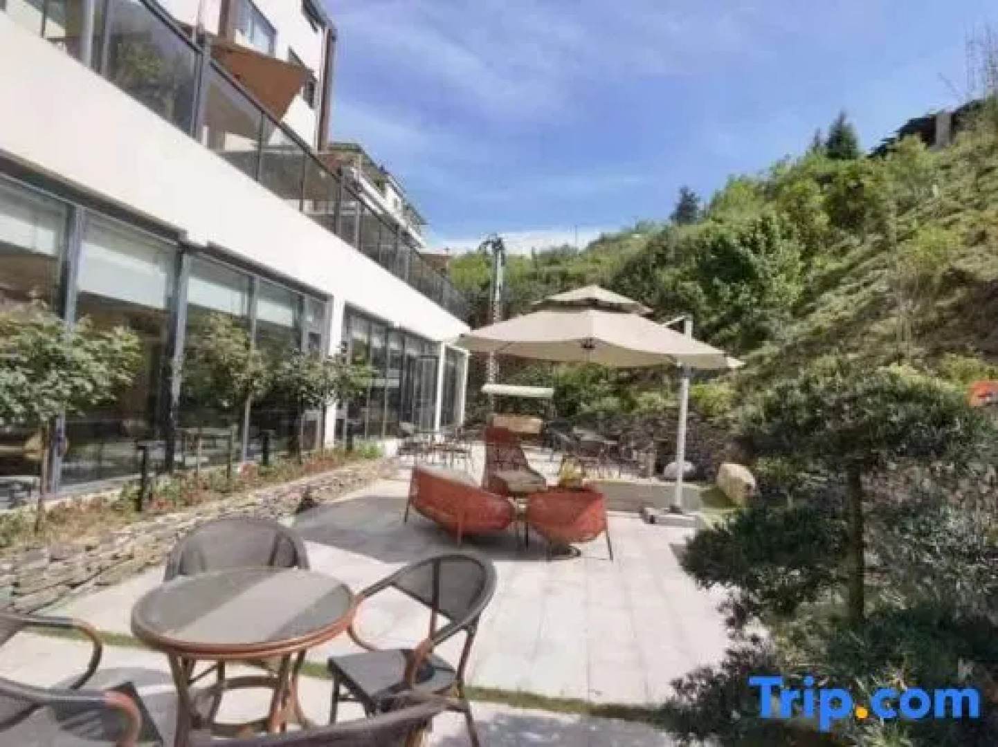 Shenlongjia Shunda Hotel