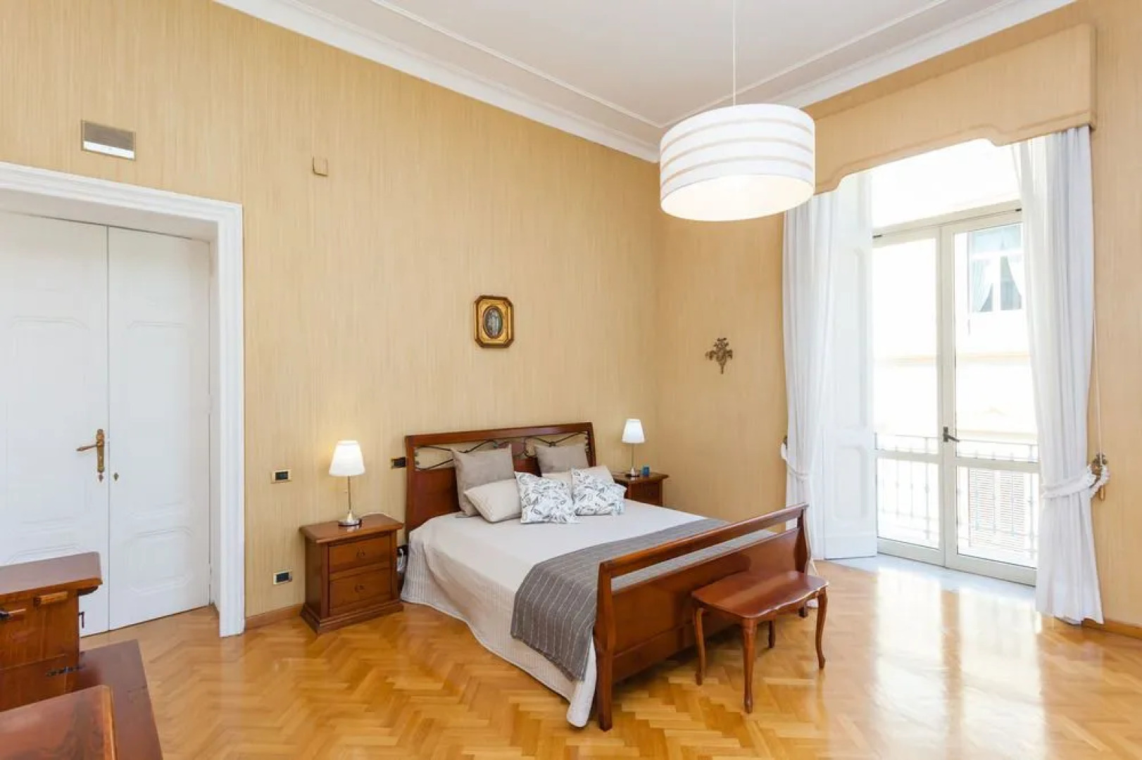 Al Maschio Angioino - Castel Nuovo