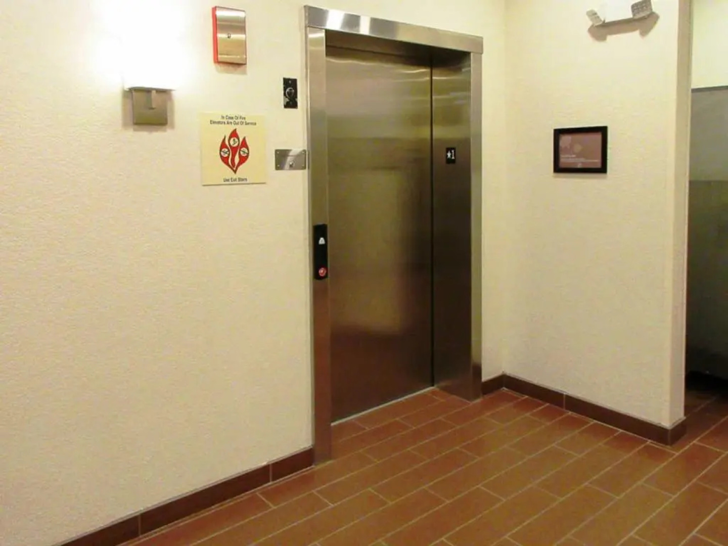 Sleep Inn & Suites West-Near Medical Center