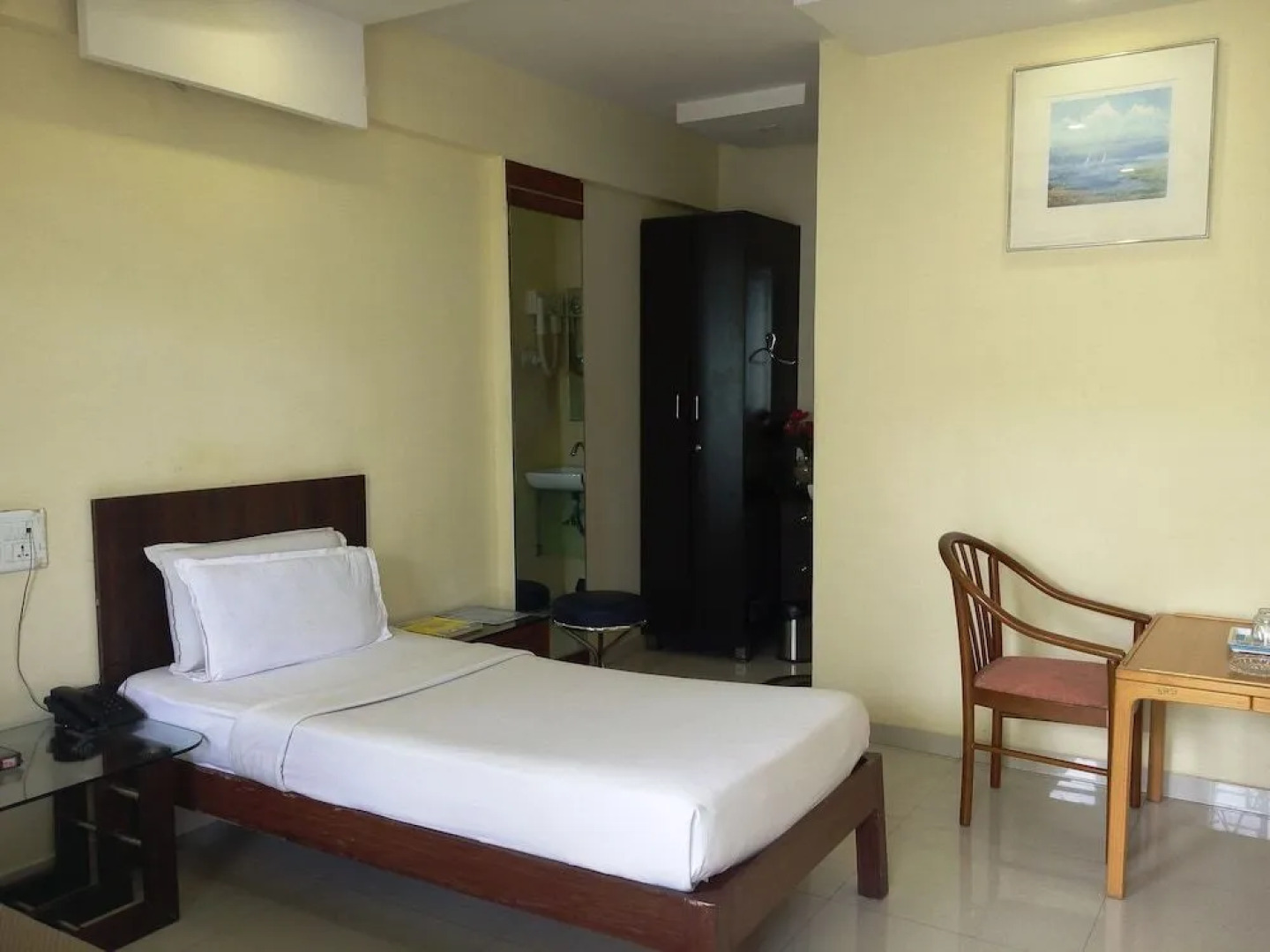 Hotel The Excellency