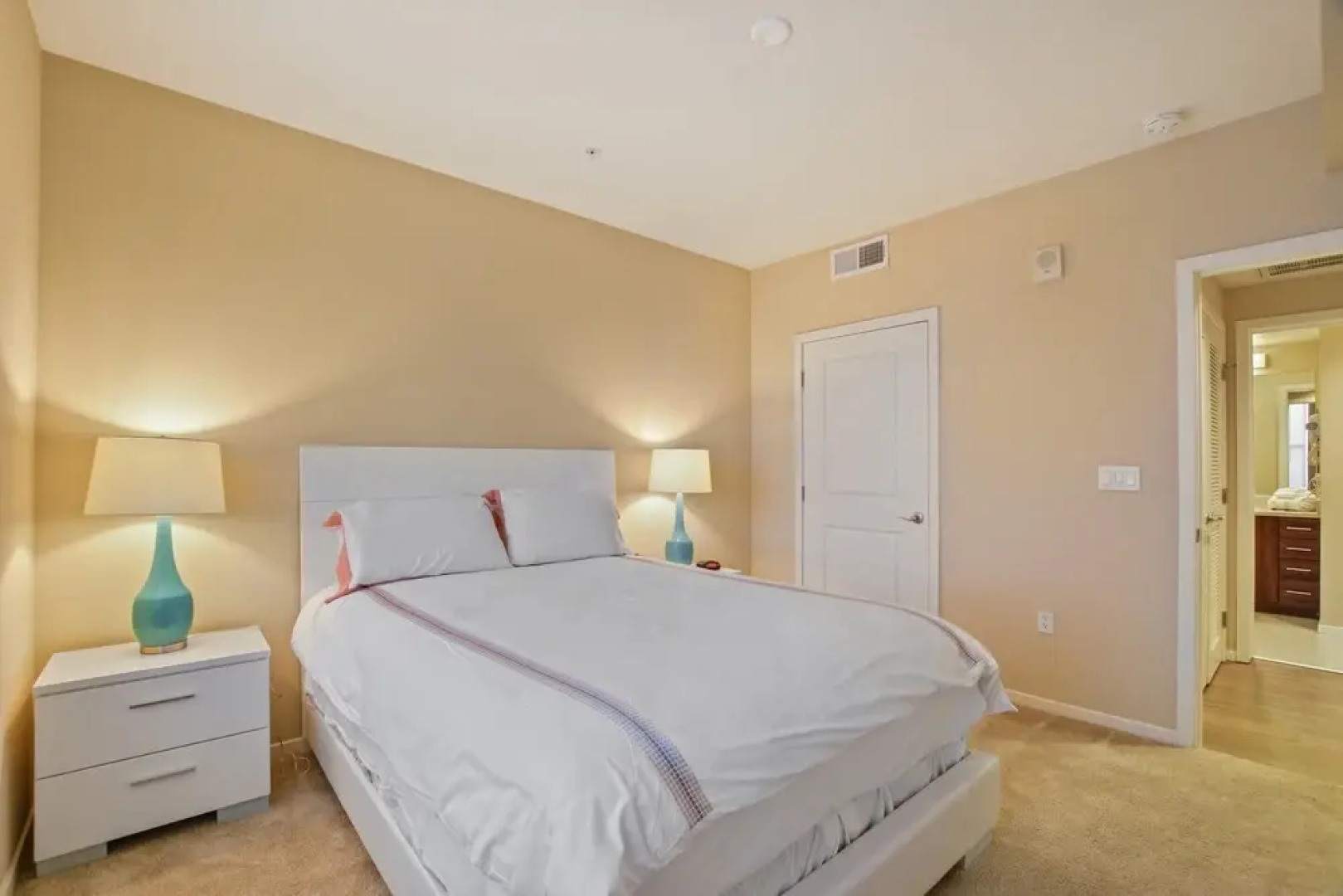 Global Luxury Suites Redwood City