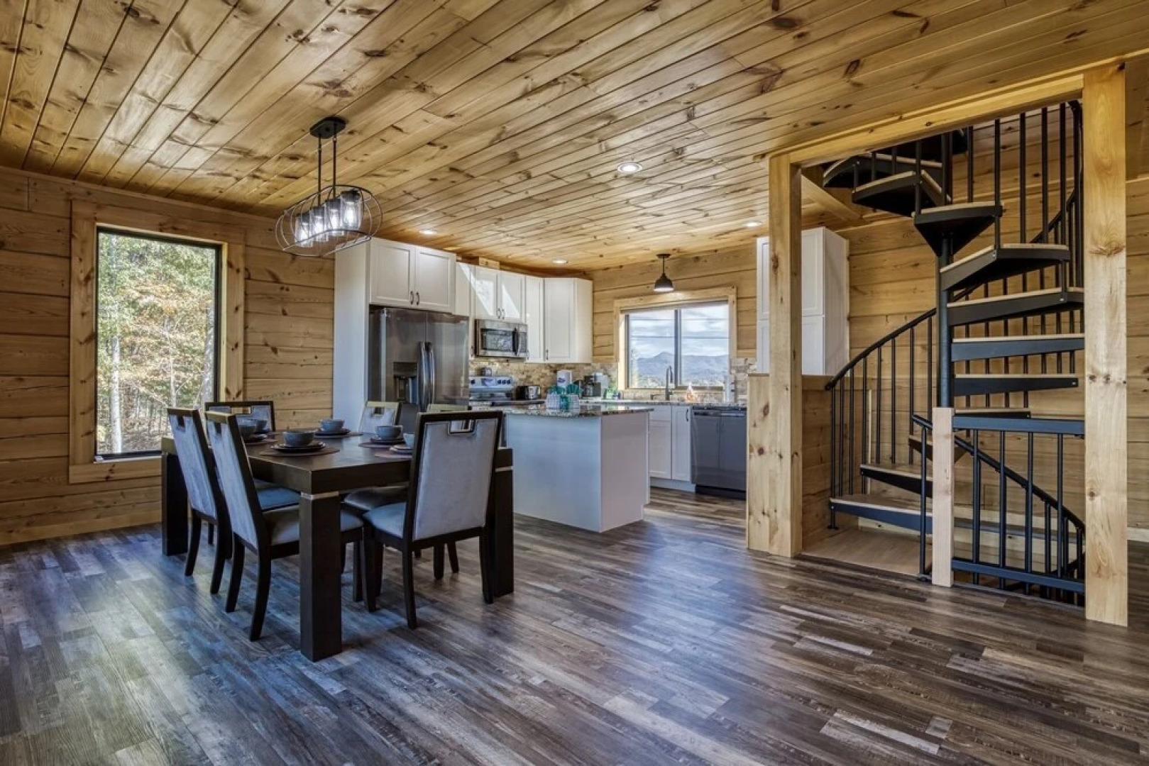 Smoky Lake Retreat 3 Bedroom Cabin by RedAwning