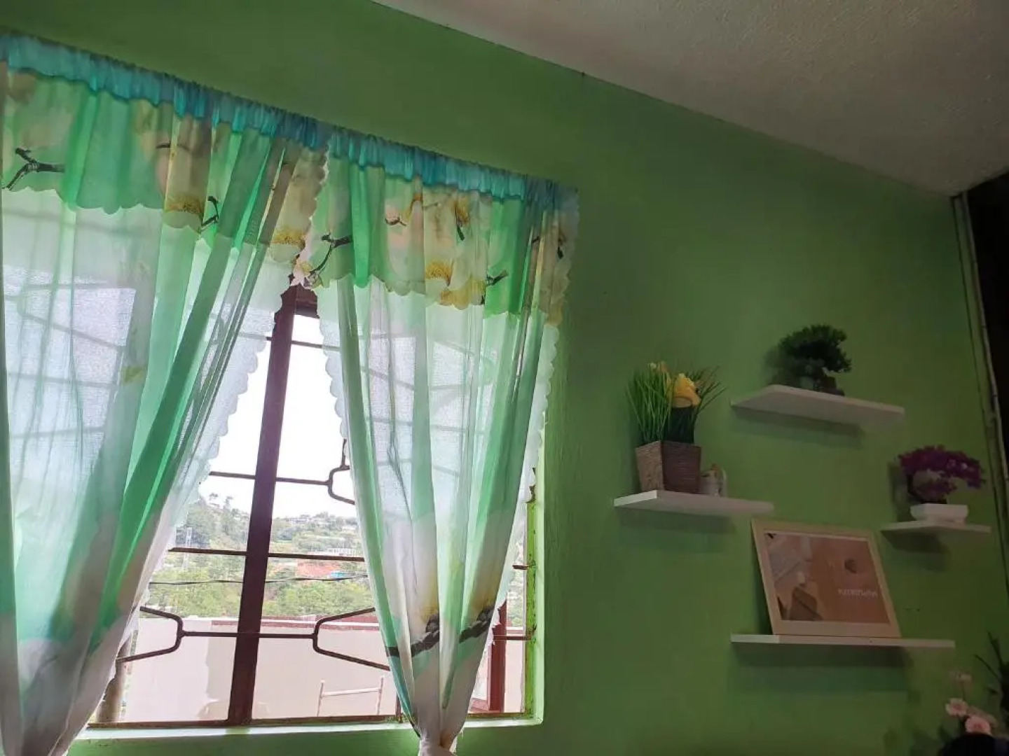 Adelle's Transient, spacious 3-bedroom homestay