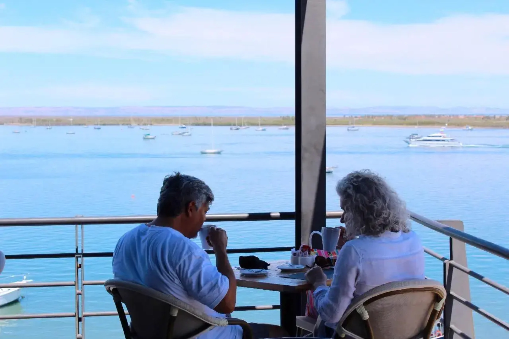 Seven Crown La Paz Malecon