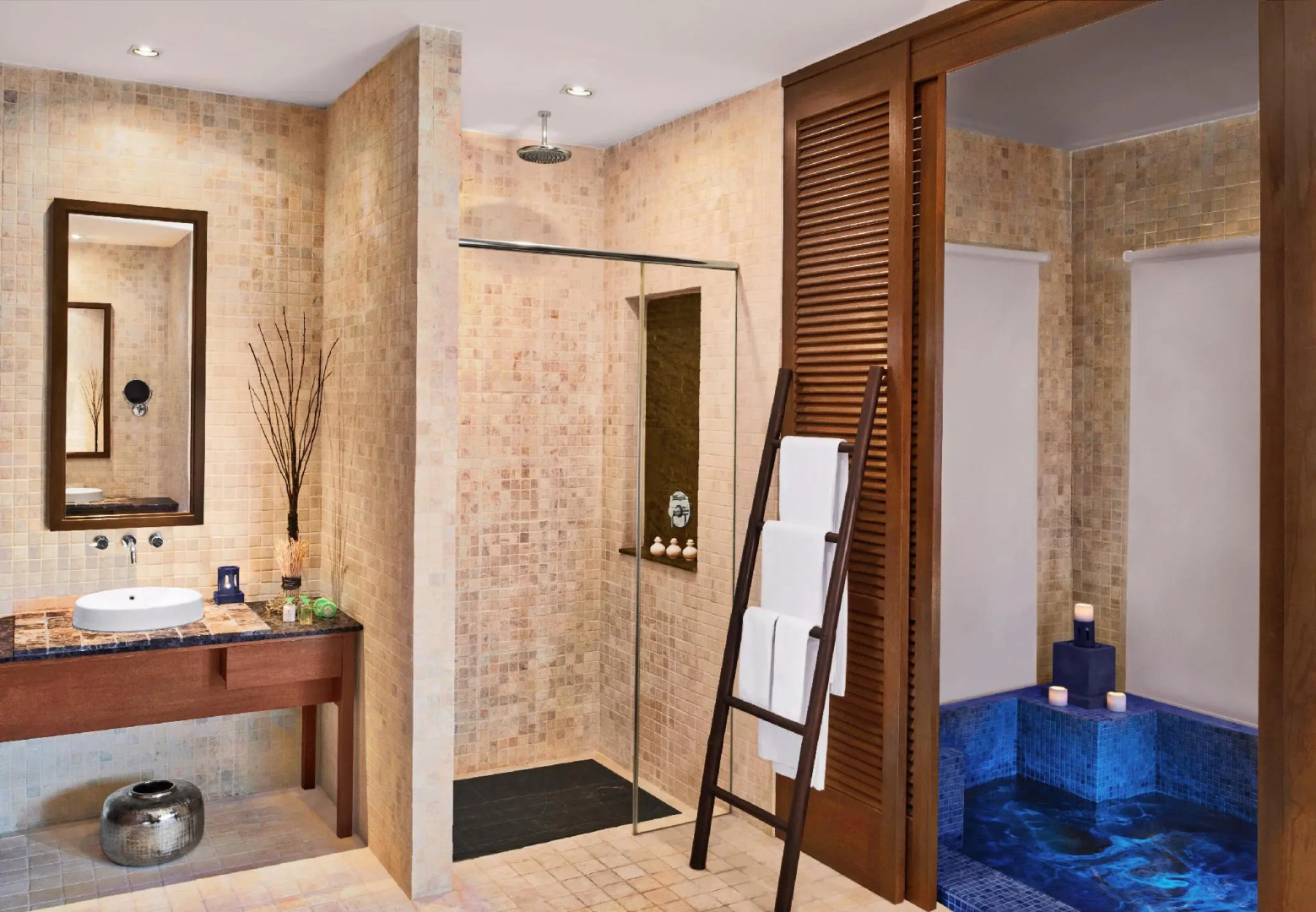 Golden Palm Tree Sepang