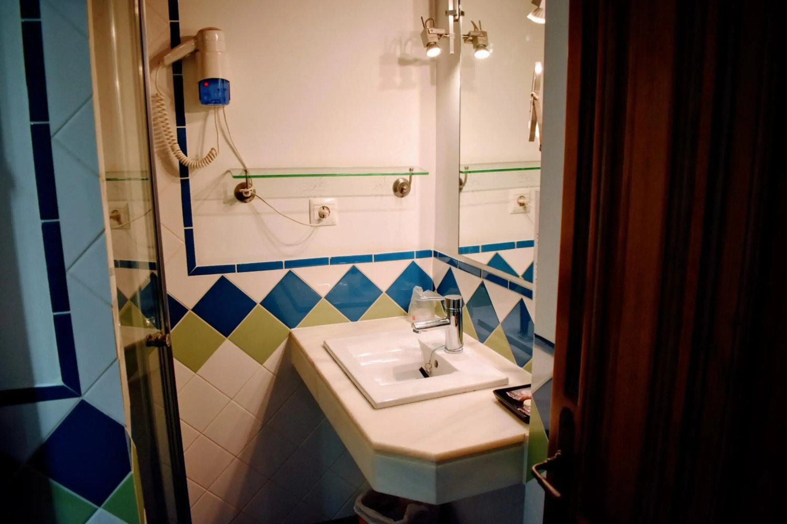 Apartamentos Turísticos Alhambra