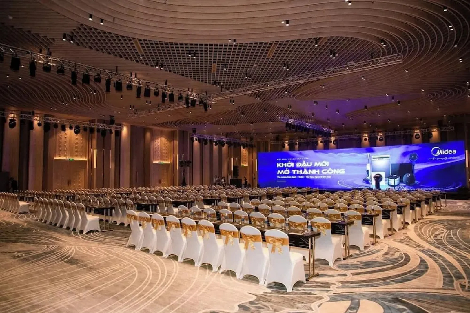 Arena Cam Ranh Ocean View Resort