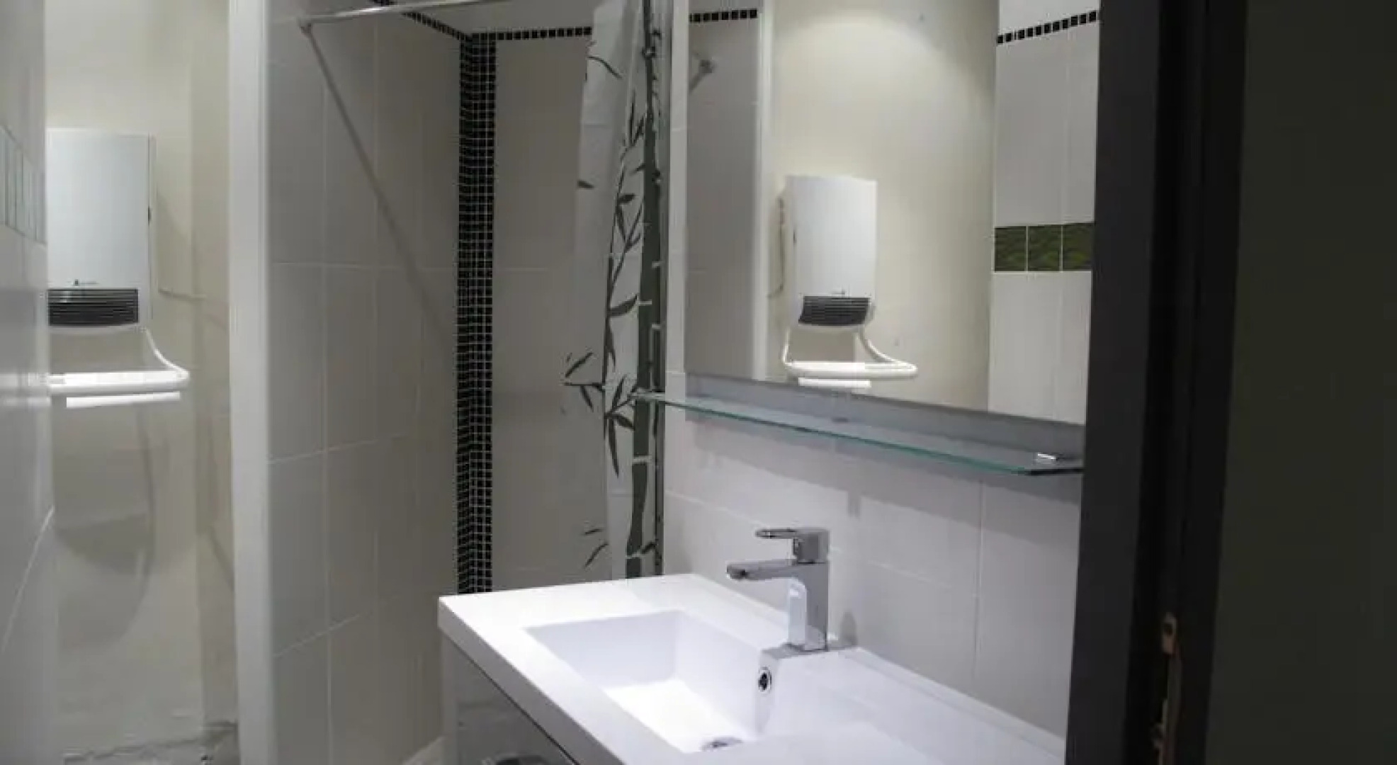 Les Coloris "Lofts and Lakes"