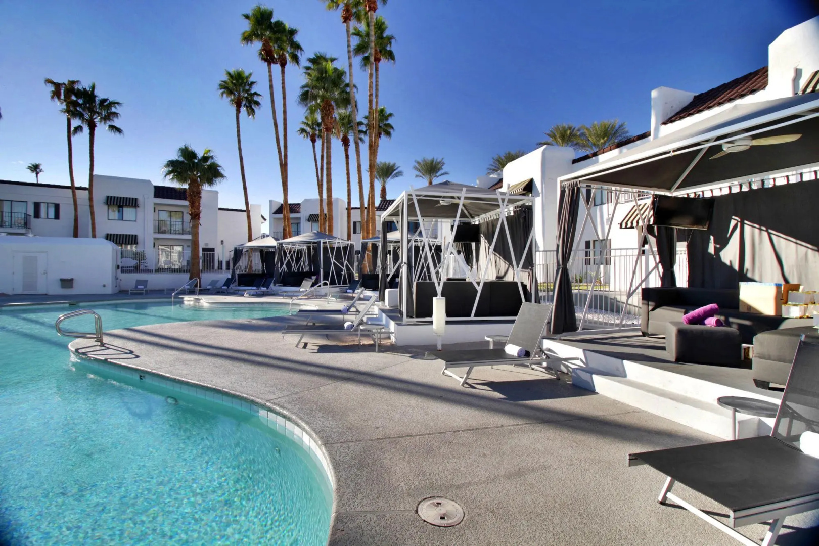 Serene, a Vegas Resort