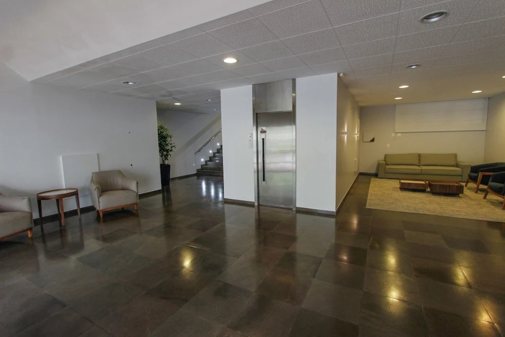 150m da praia com piscina aquecida e sauna