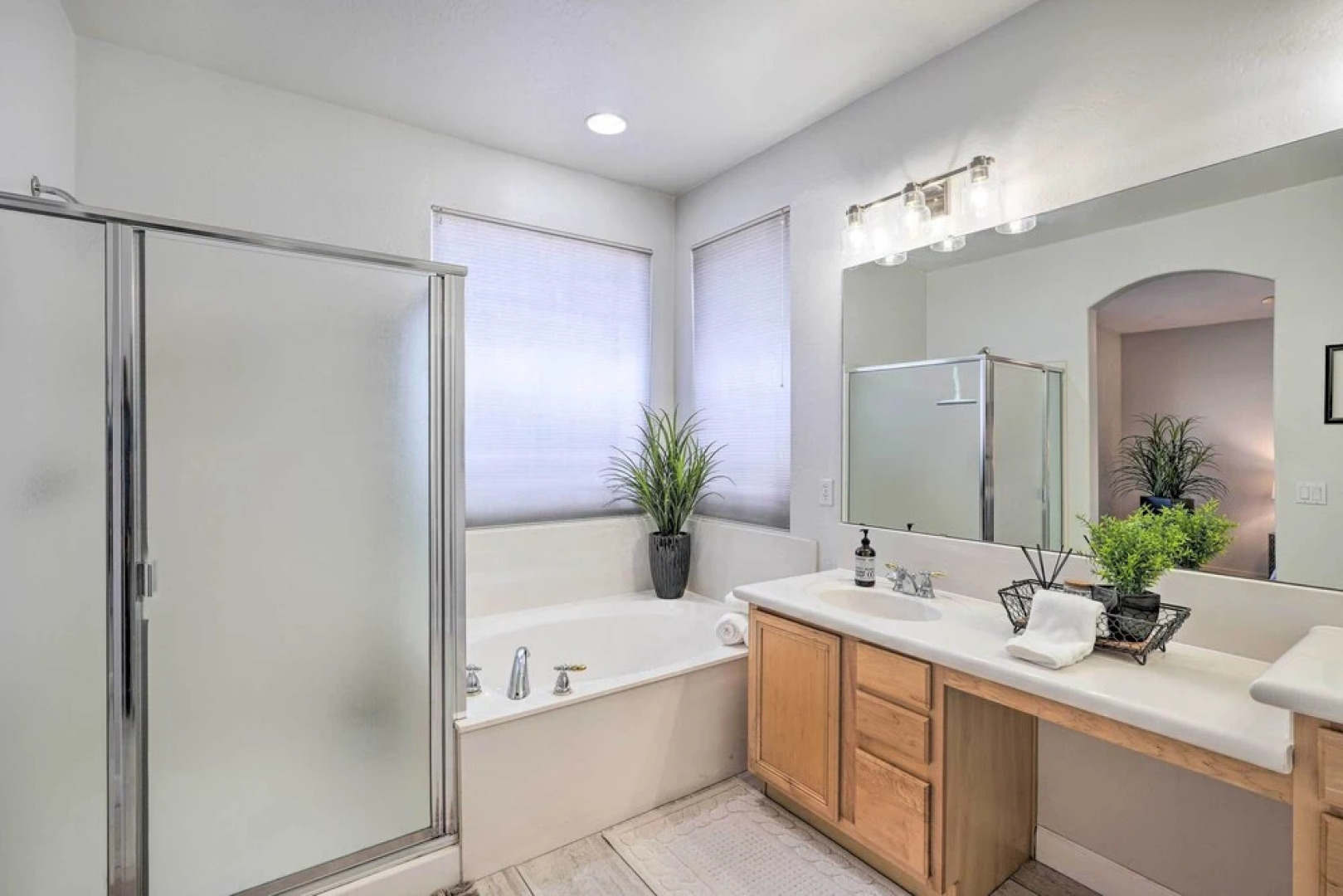 Peoria Escape ~ 8 Mi to State Farm Stadium