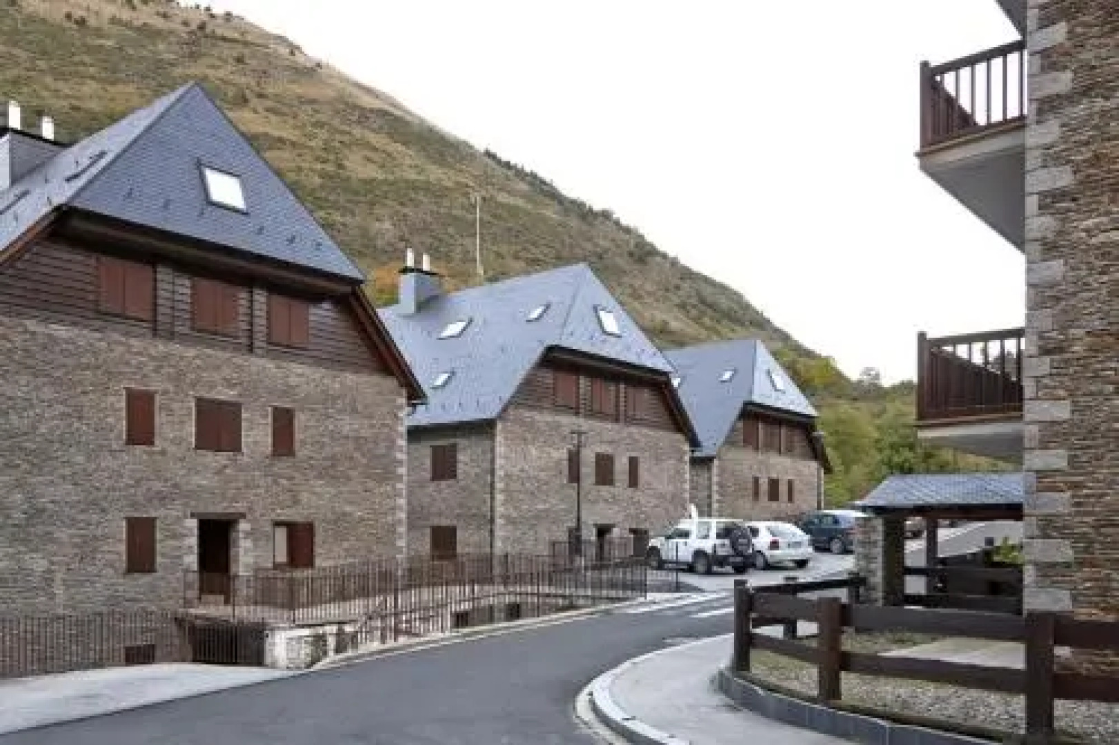 Era Garona by FeelFree Rentals