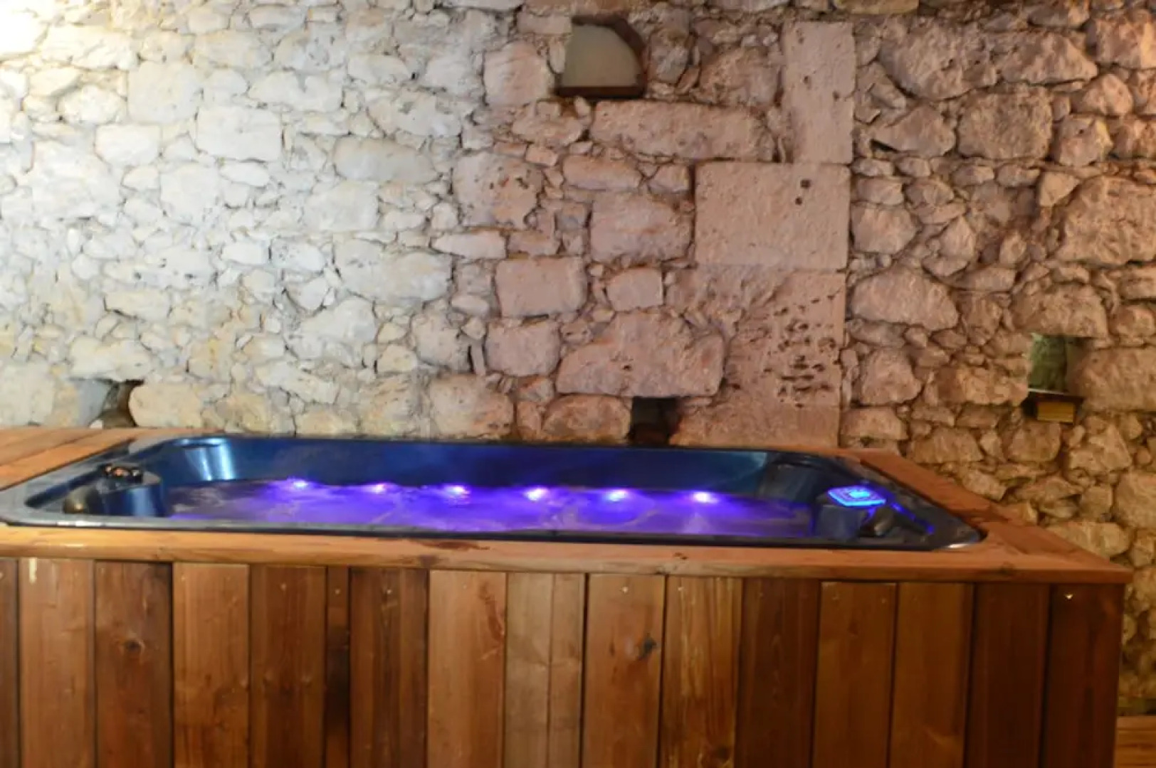 Moulin de Jouenery et Spa