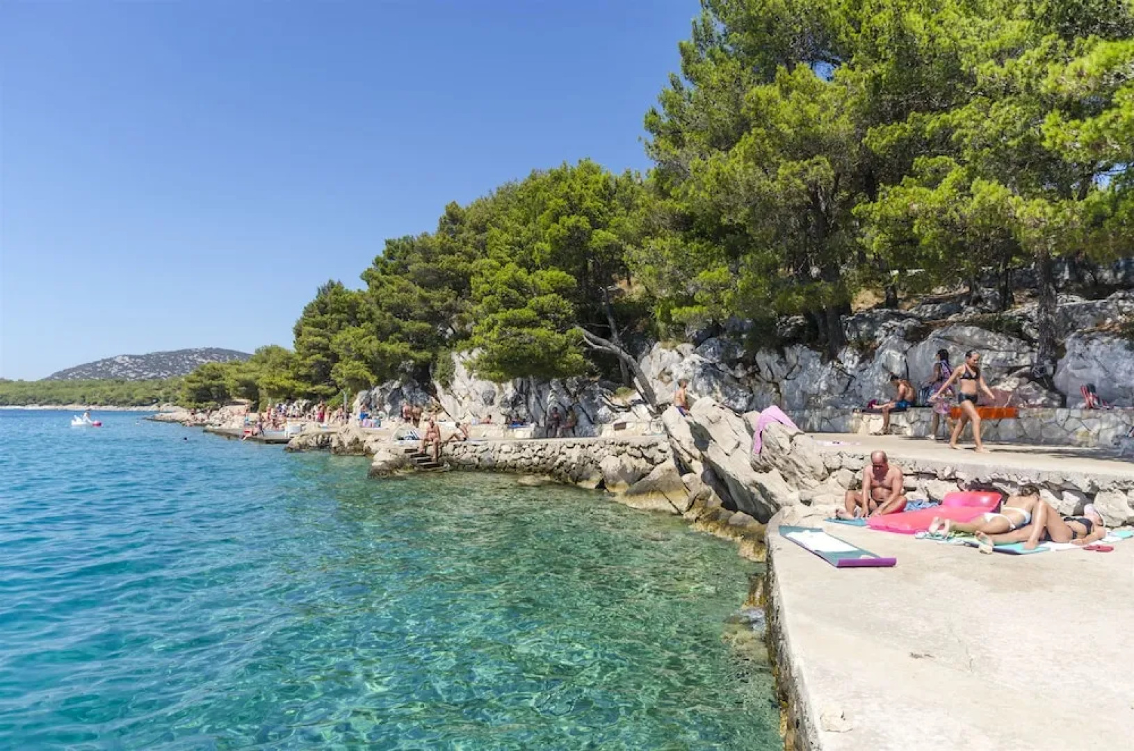 Apartments Family Apartments Mila With Pool