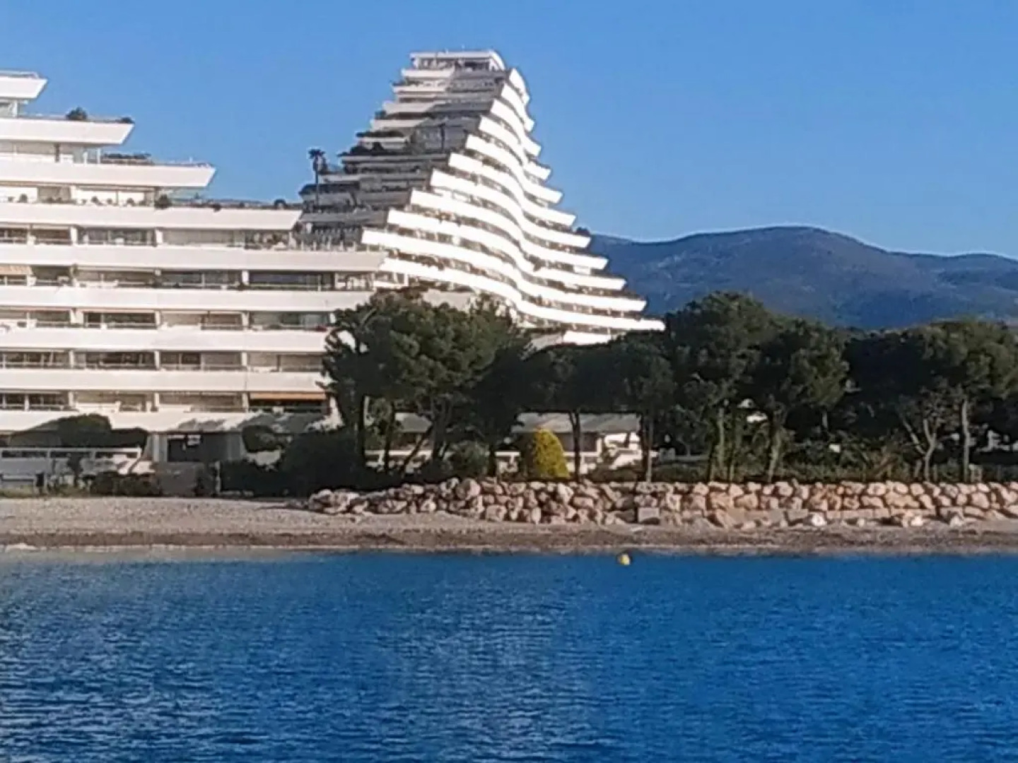 Studio Rez de jardin Marina baie des Anges