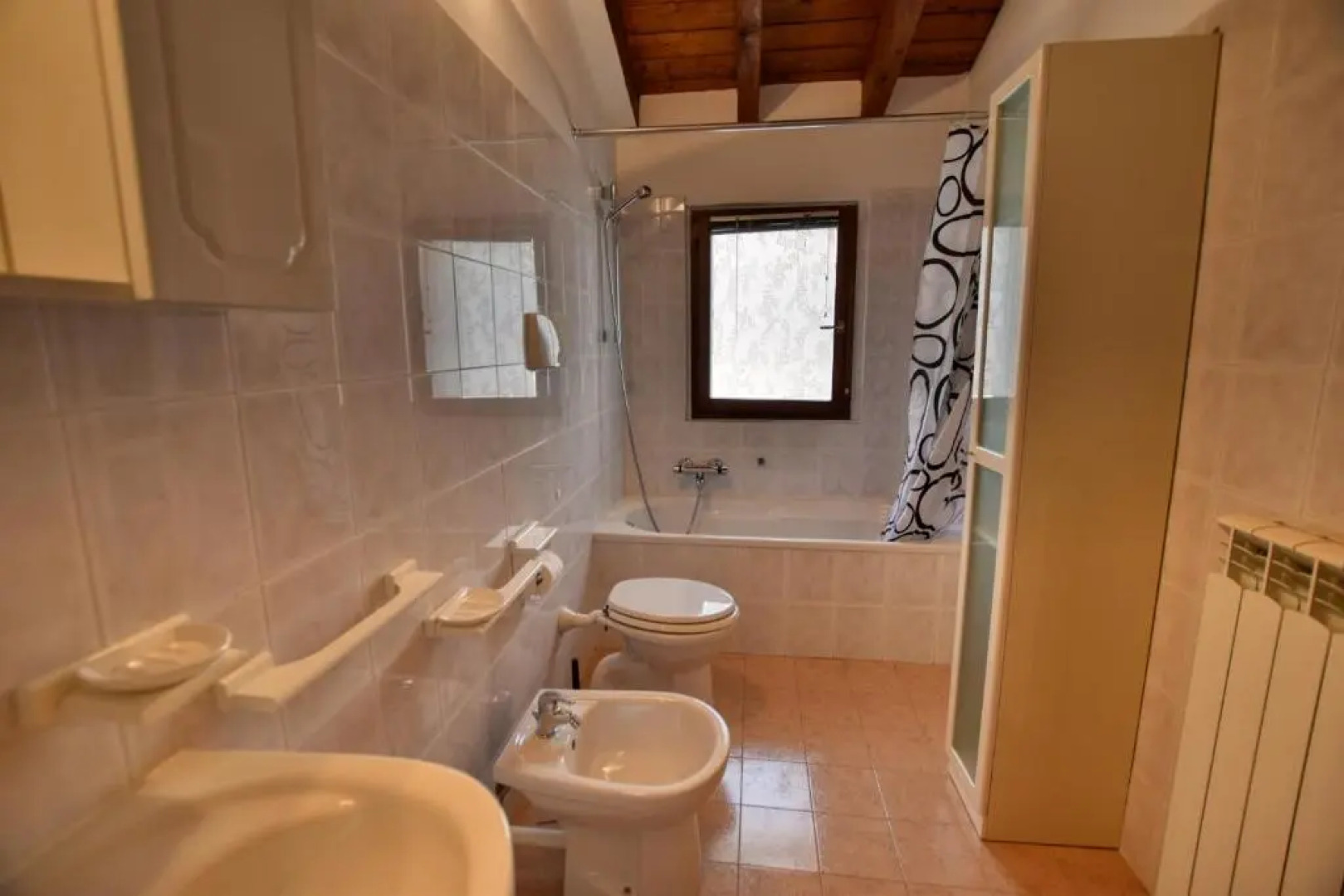 Casa con Vista Airconditioned 2-Bedroom Apartment