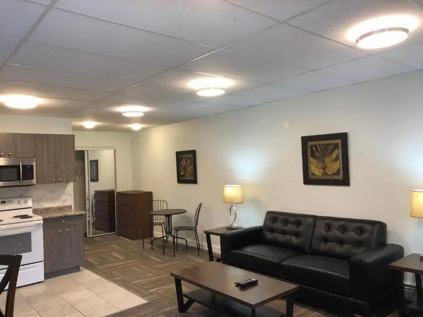 Onoway Inn And Suites