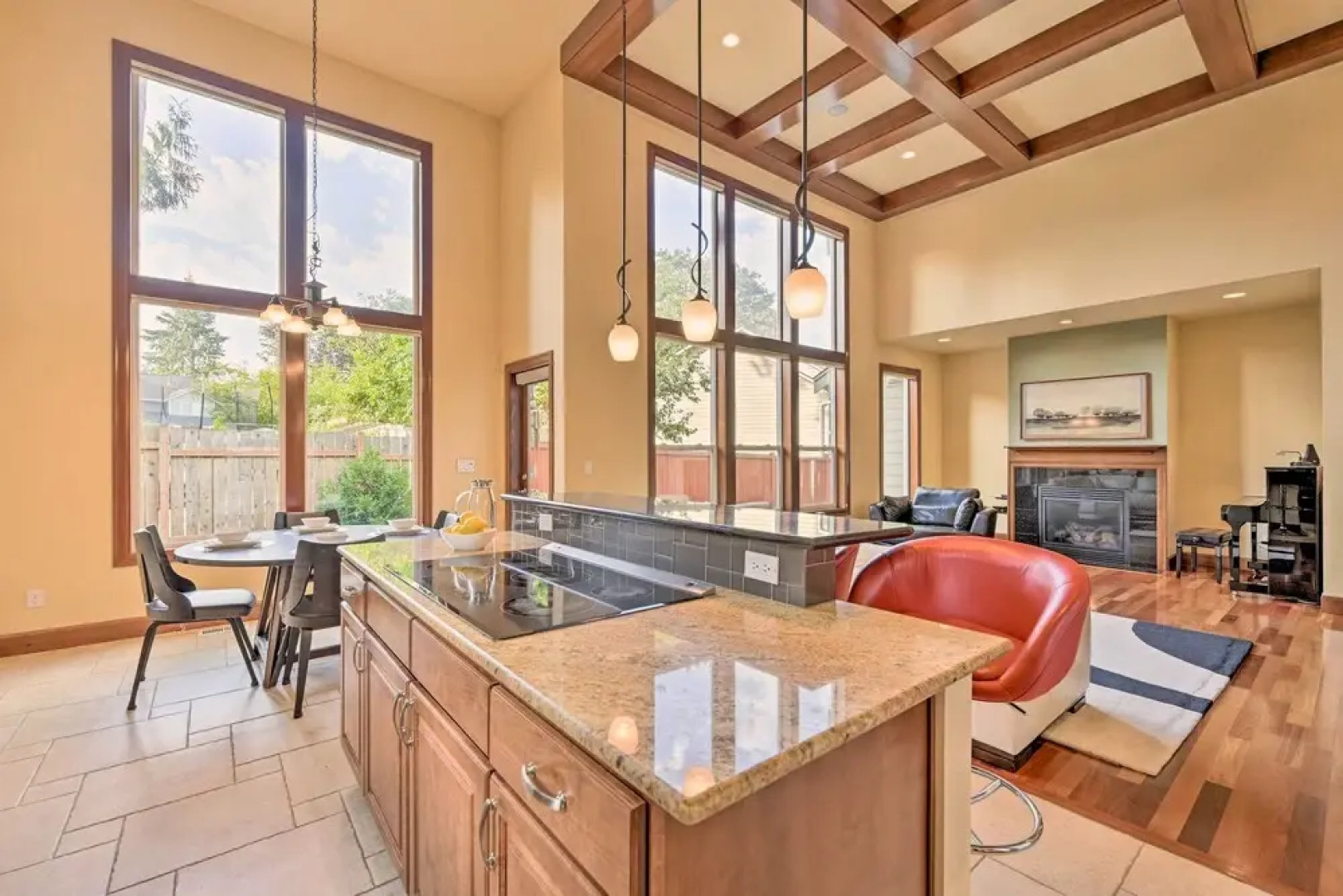 Spacious Kirkland Home 15 Mi to Dtwn Seattle!