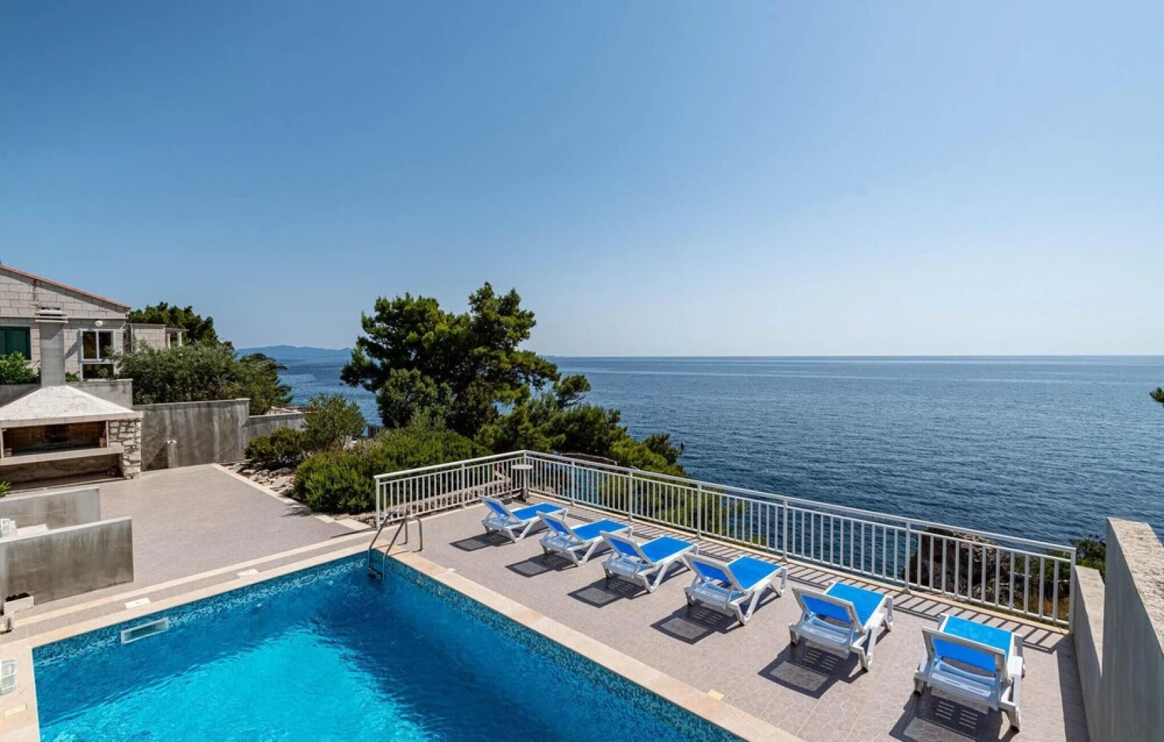 Awesome Home in Dingac With Wifi and 4 Bedrooms