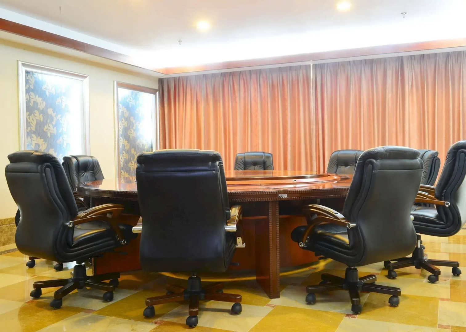 Xinglong Old Banyan Hotel - Wanning