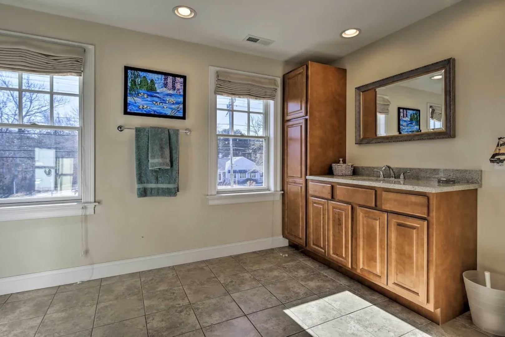 1 Mi to Town & Oyster Pond Beach: Chatham Retreat