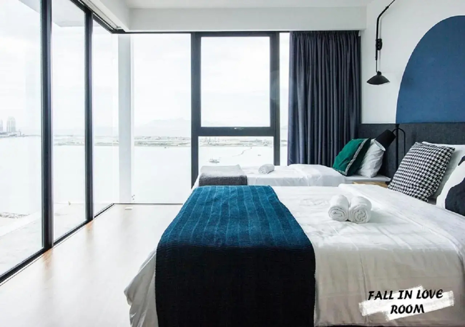 Rumahku Gurney with 270 degree Sea View
