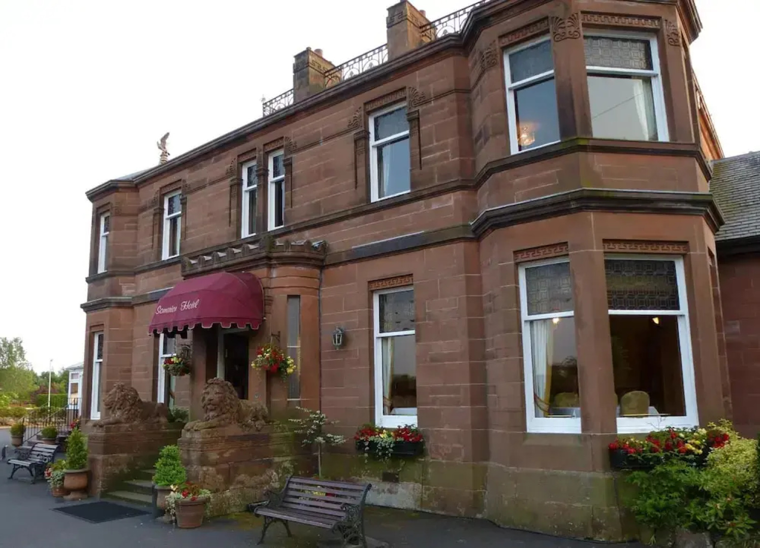 Somerton House Hotel