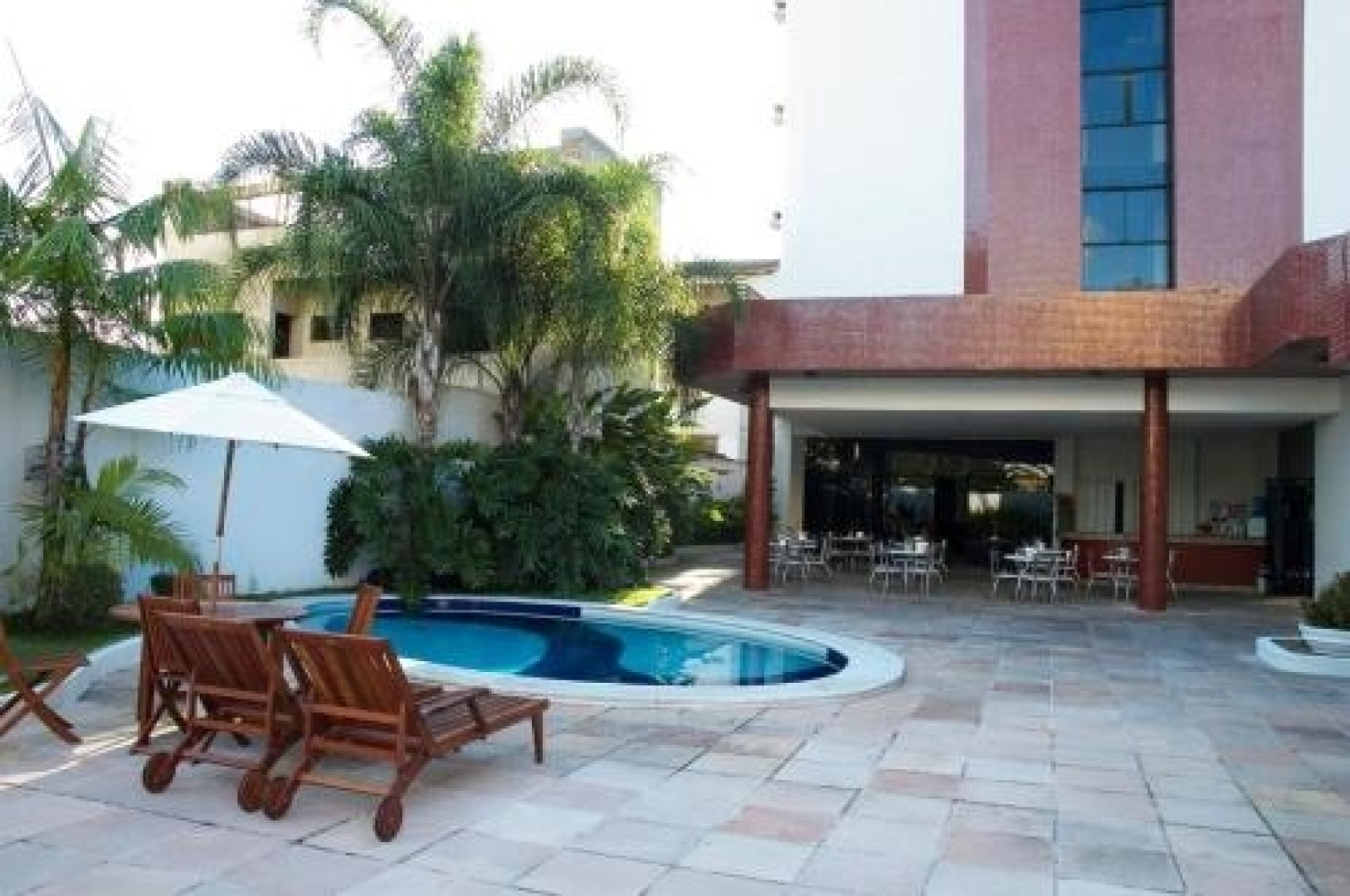 Tarik Fontes Plaza Hotel