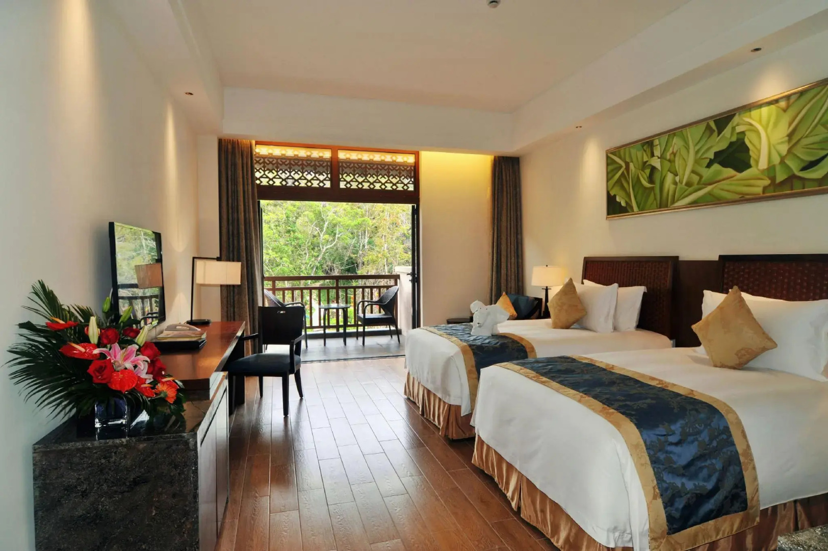 Wuzhishan Yatai Rainforest Resort Hotel