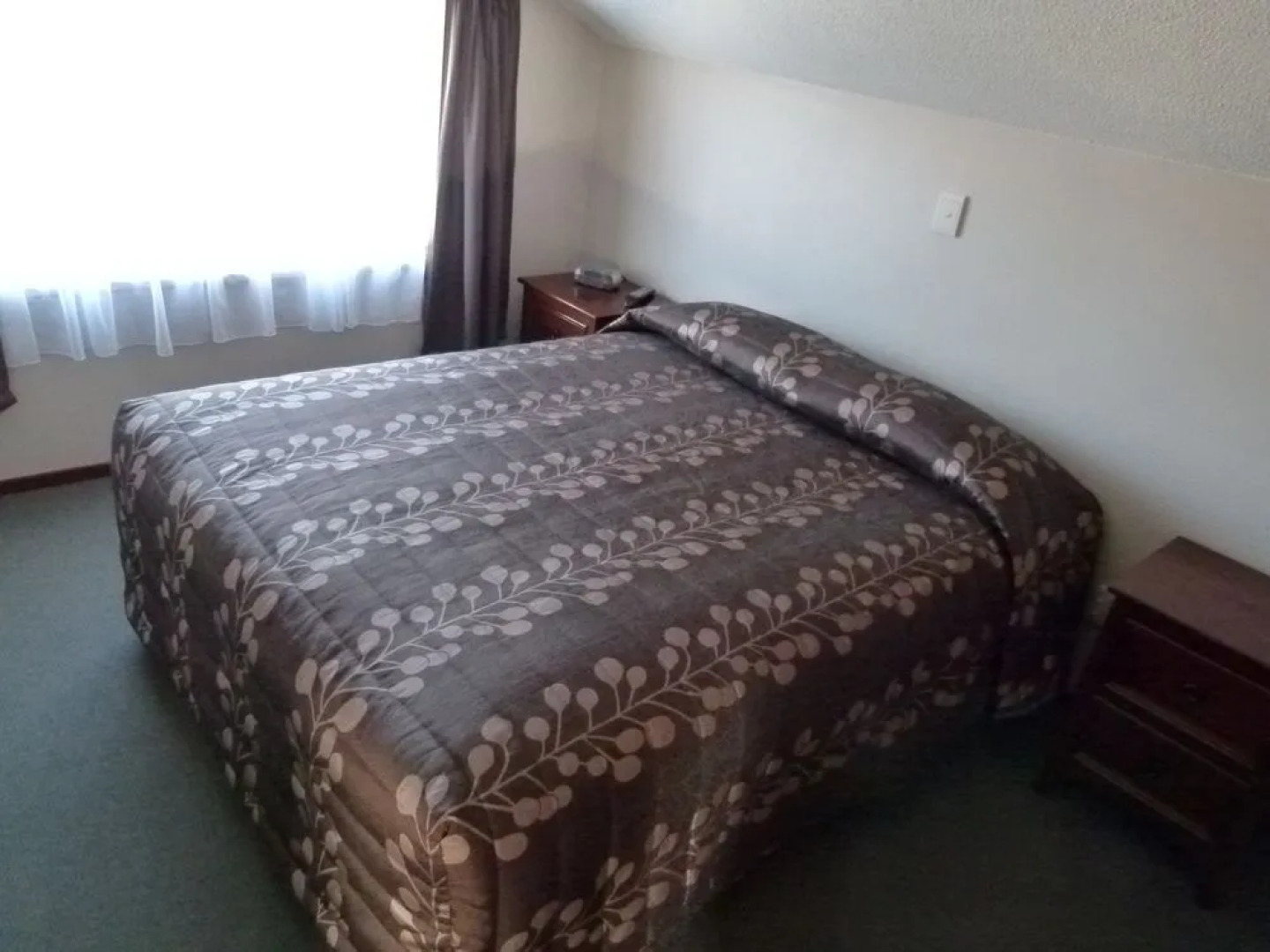 Centennial Court Hotel