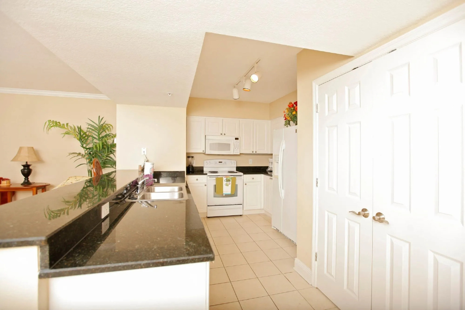 Emerald Beach Resort by Panhandle Getaways