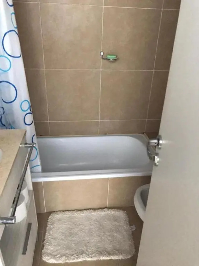 Departamento en Santa Fe, Capital. Con cochera y pileta