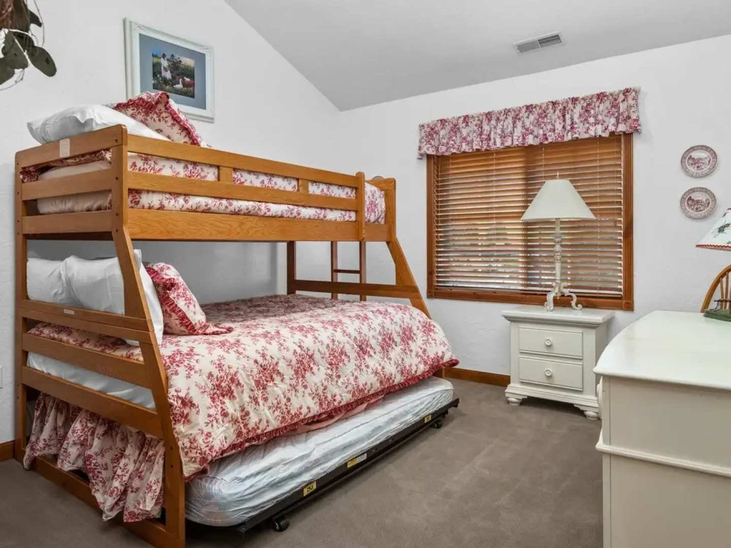 Adventure Hub~backcountry Skisnowmobilescuba Diving 734 3 Bedroom Townhouse