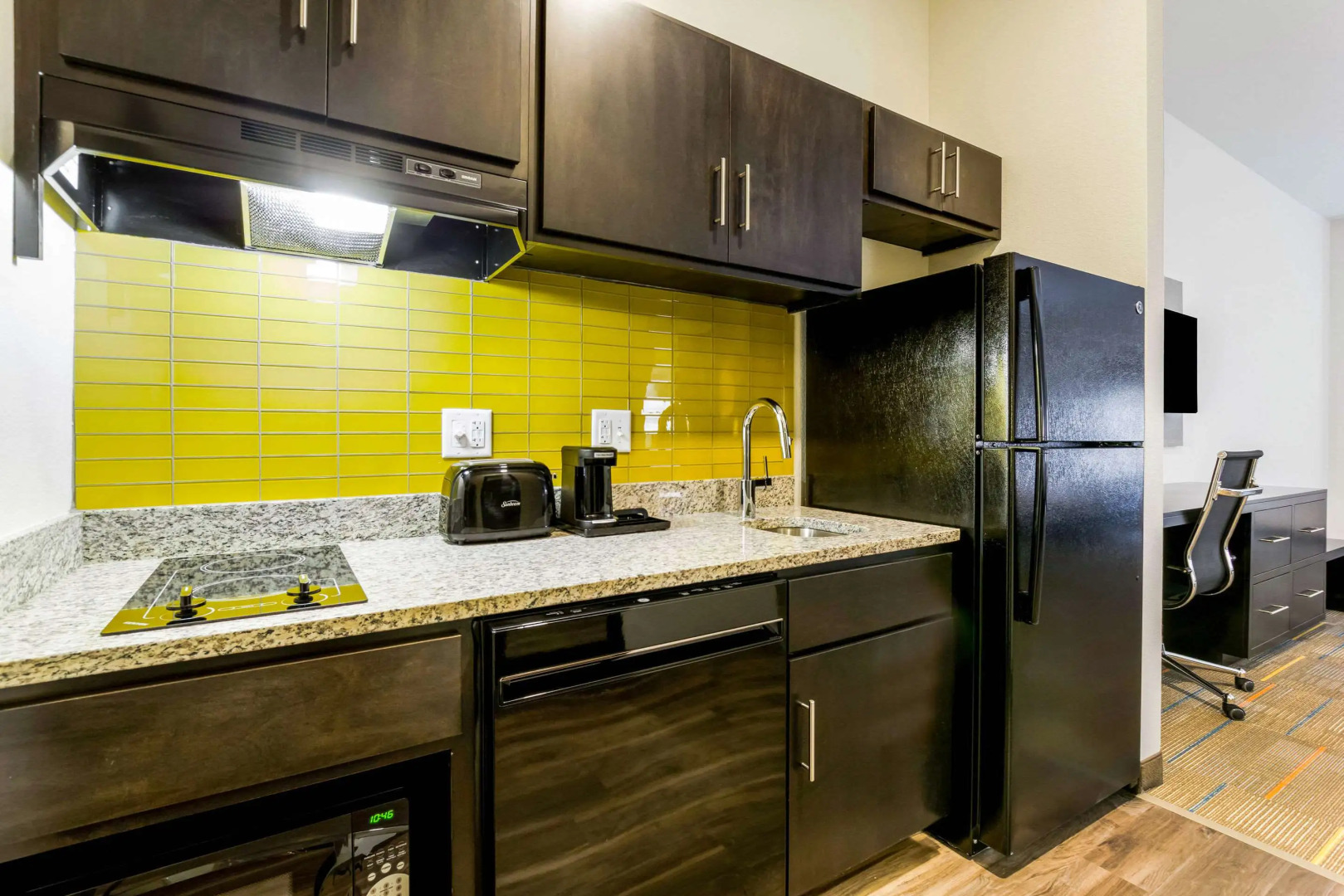 MainStay Suites Winfield-Teays Valley