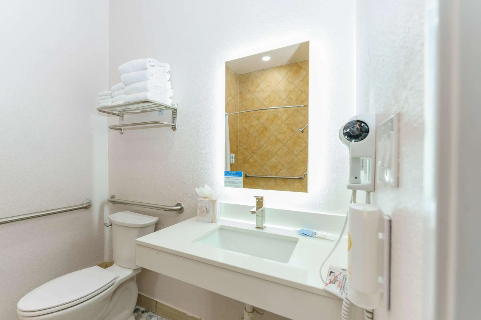 Comfort Suites University Drive