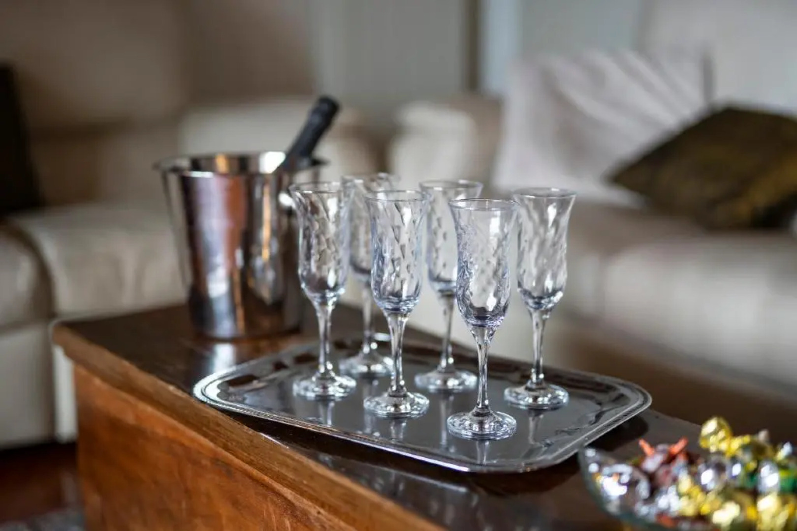 Romantic Lake View House