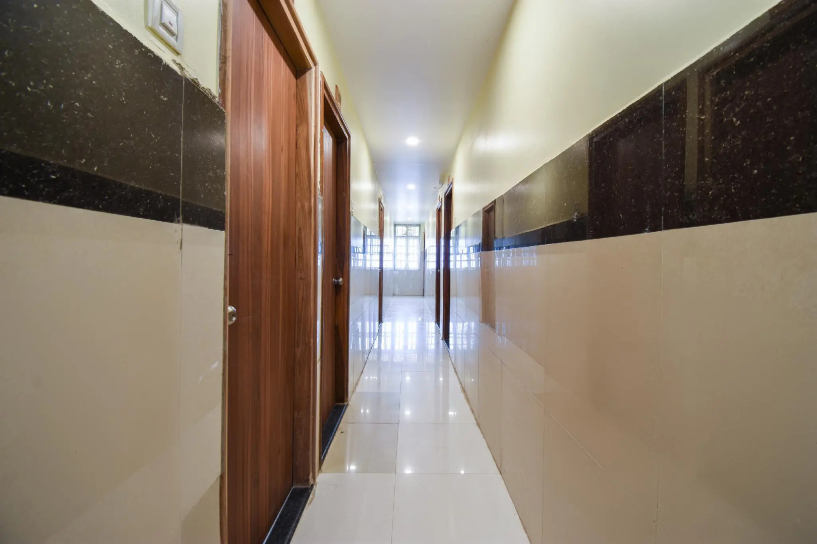 OYO 45335 Hotel Ratan Deluxe