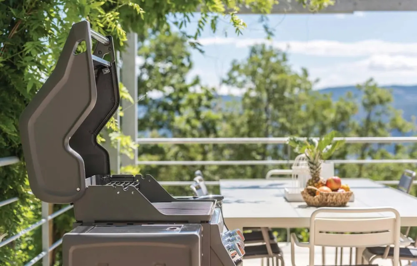 Beautiful Home in Plomin With Jacuzzi, Wifi and 1 Bedrooms