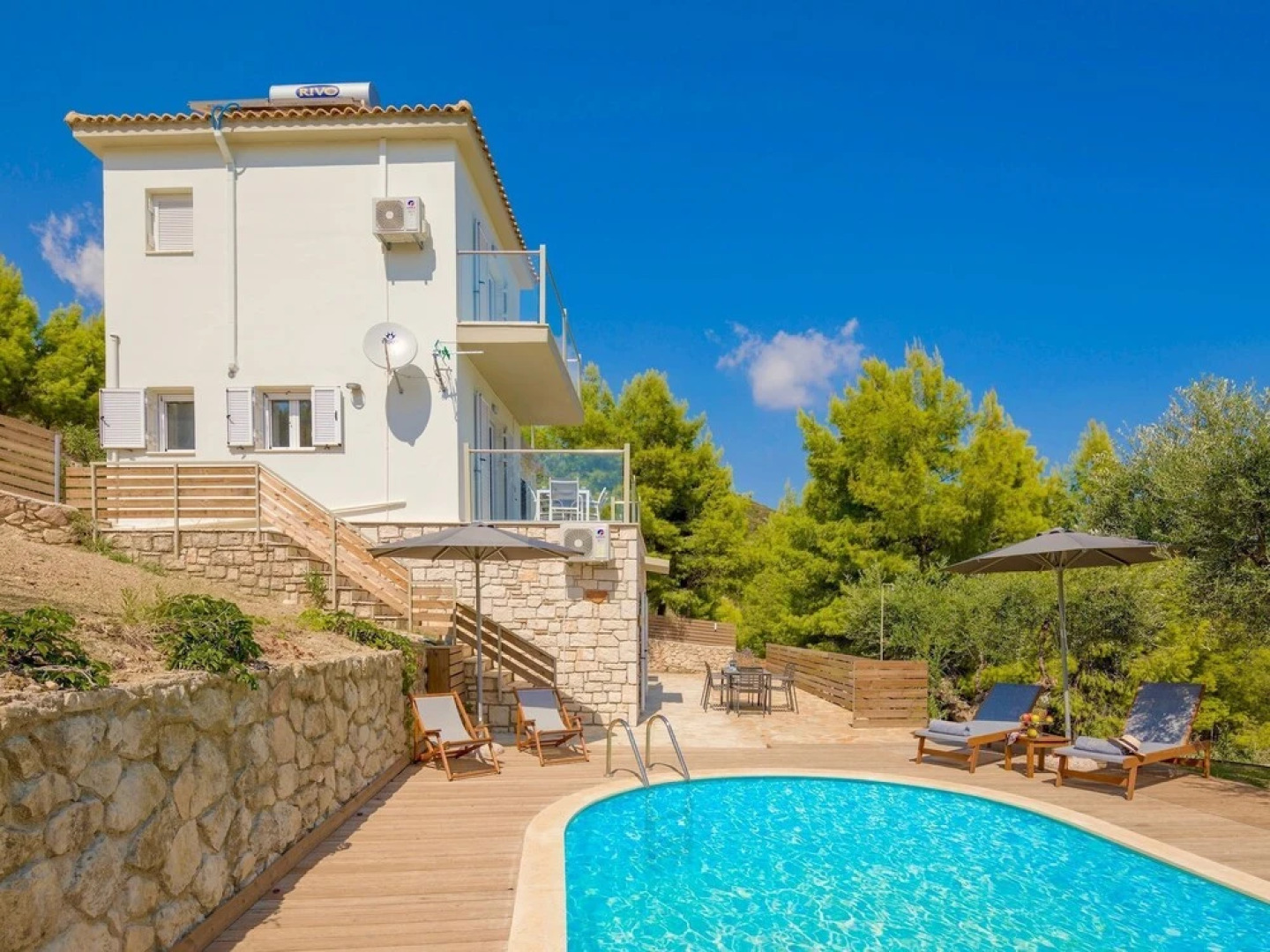 Modern Villa in Volimes with Pool And Parking