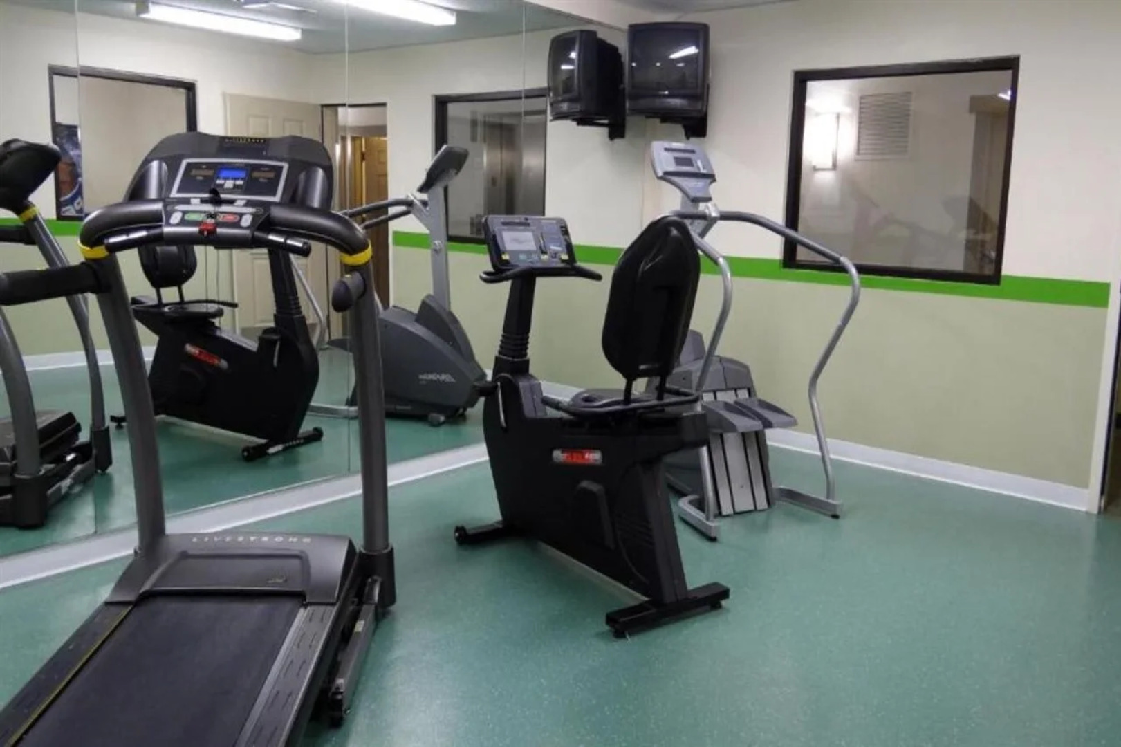 Extended Stay America Select Suites Raleigh RTP 4610 Miami B