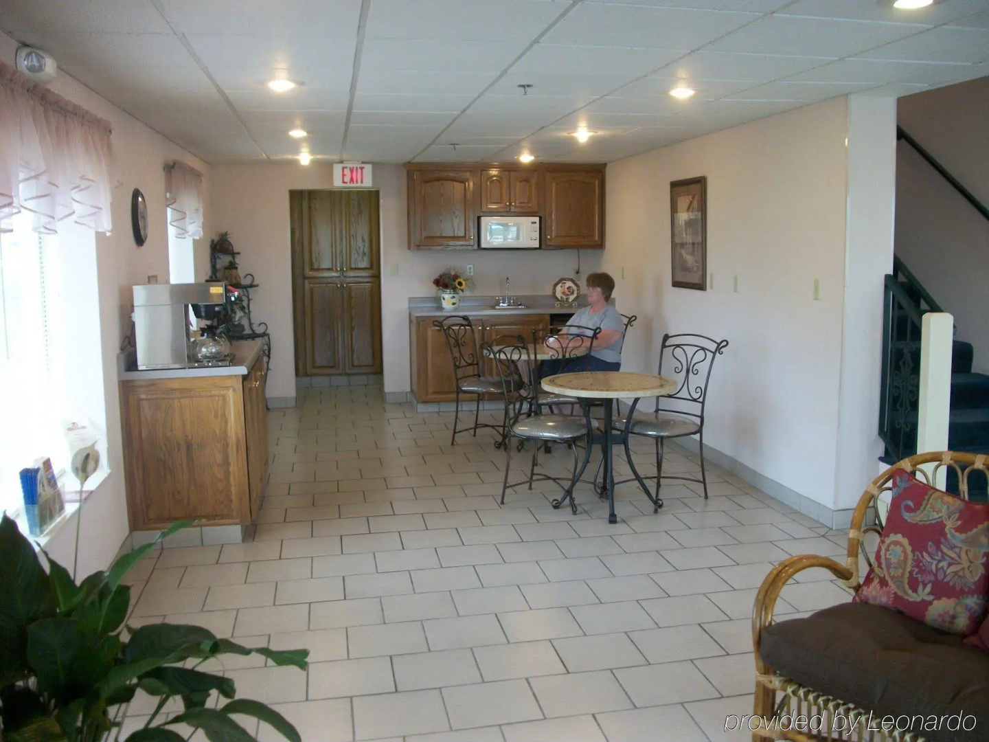 Budget Host Westgate Inn