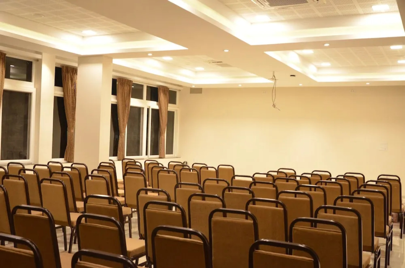 Grand Signature Hotel & Spa