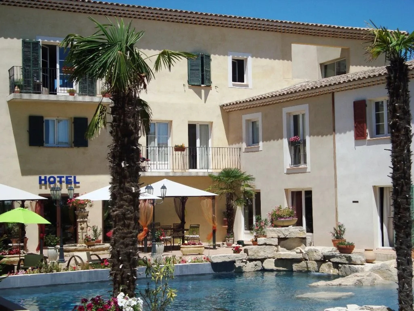 Hotel The Originals Aix-en-Provence Nord Le Village Provençal (ex Inte