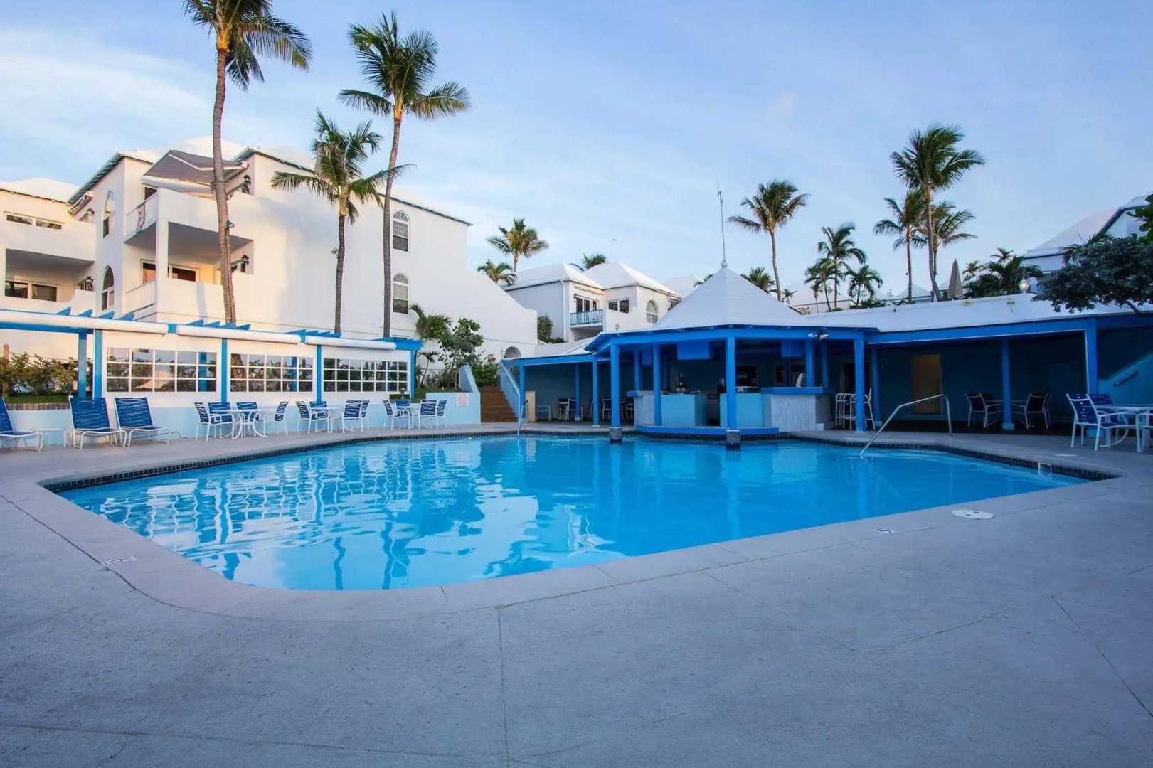 Paradise Island Beach Club by RedAwning