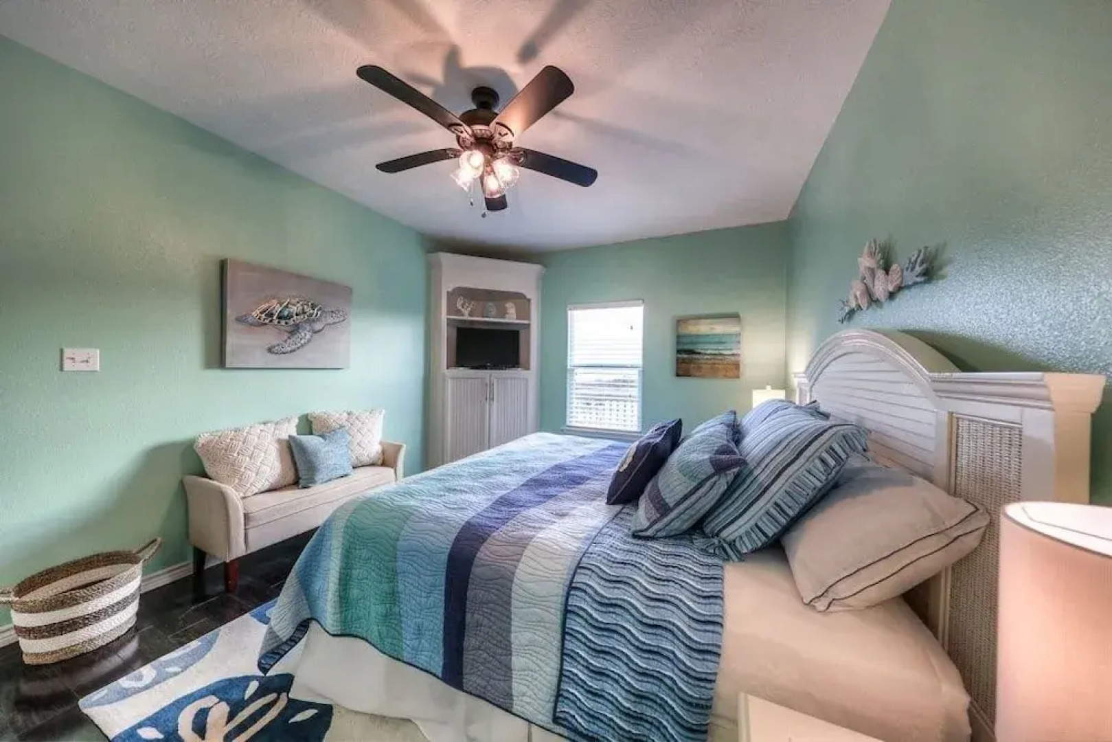 Once Upon A Tide 3 Bedroom Home by RedAwning