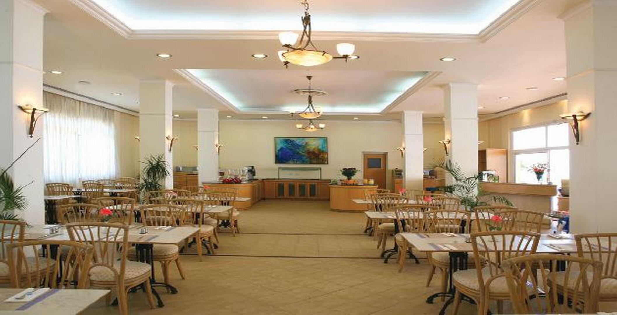 Cynthiana Beach Hotel