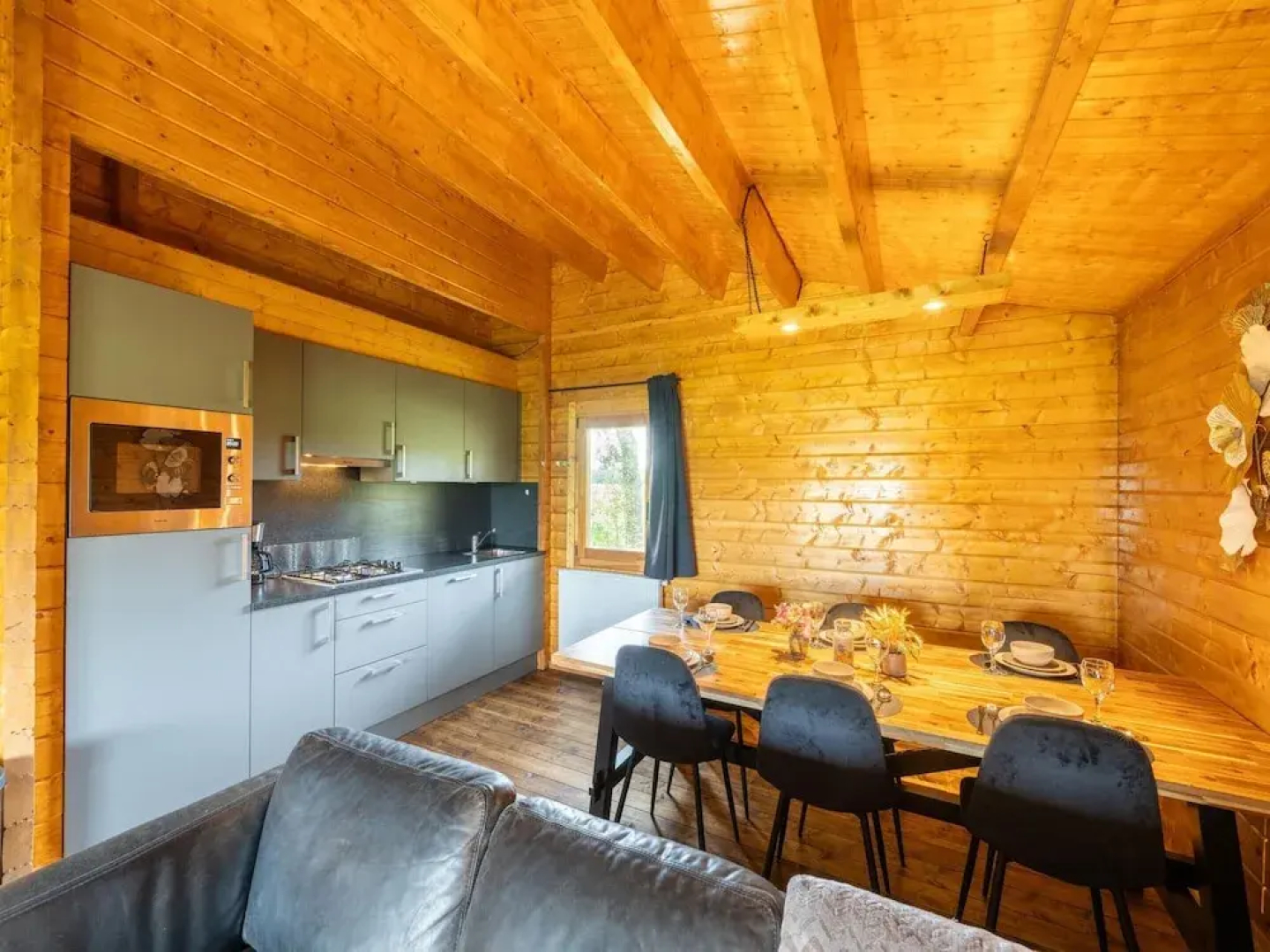 Chalet in Brabant Near Nature Reserves